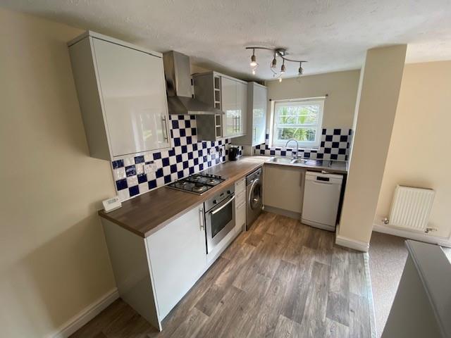 2 Bed Flat For Sale - Main Image